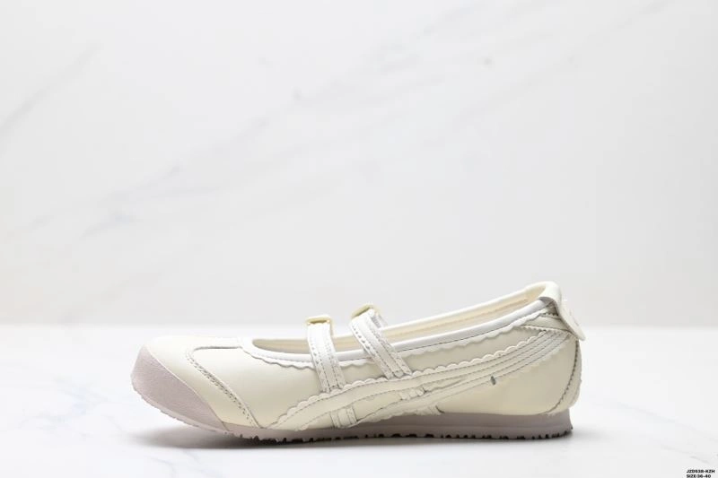 Asics Shoes WaterResistant 2726