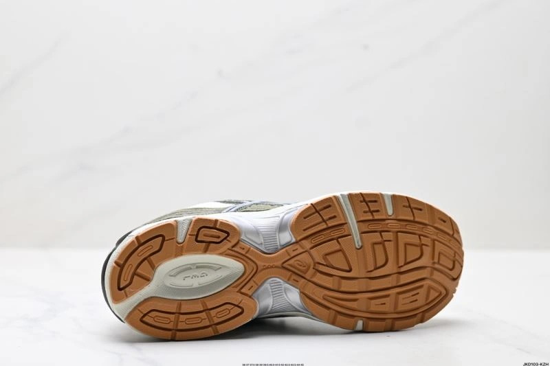 Vibrant Asics Shoes 2712