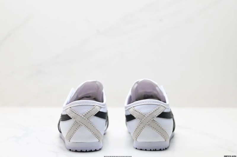 Affordable Asics Shoes 2718