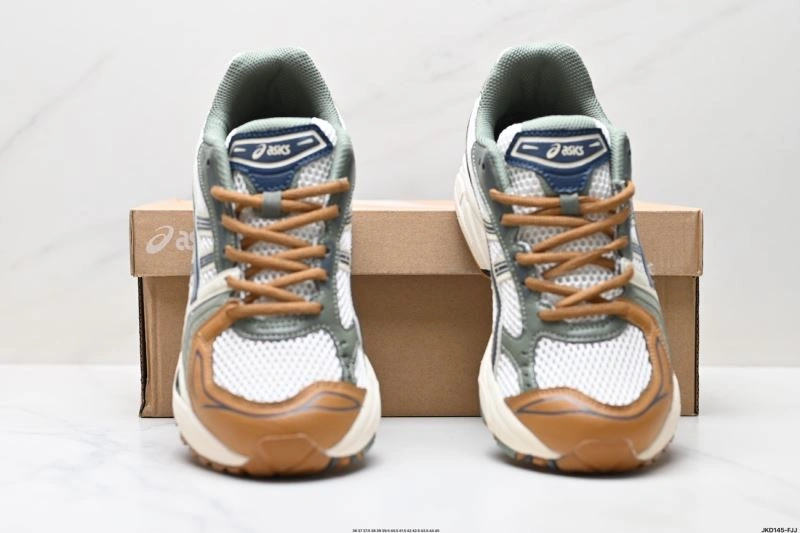 Asics Shoes Sleek 2709
