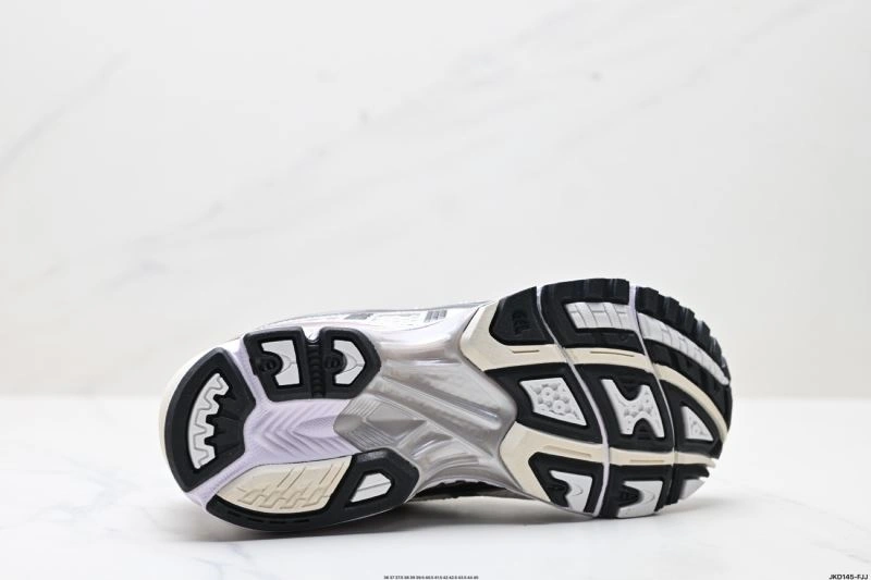 FreshLook Asics Shoes 2685