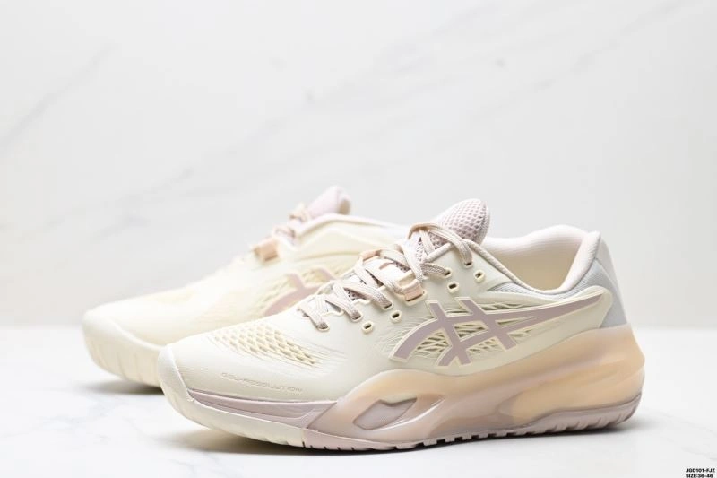 Neat Asics Shoes 2673