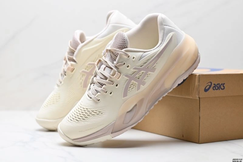 Neat Asics Shoes 2673