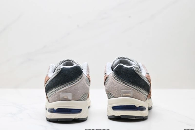 Asics Shoes Resilient 2647