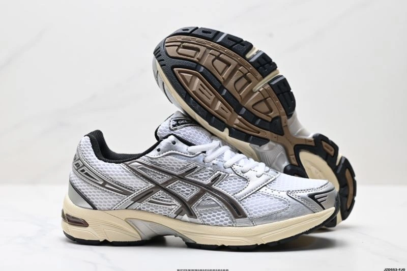 Functional Asics Shoes 2644