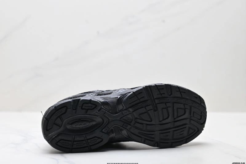 Asics Shoes Modern 2643