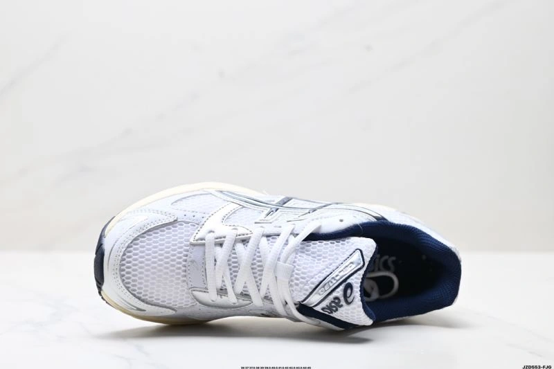 Lightweight Asics Shoes 2664
