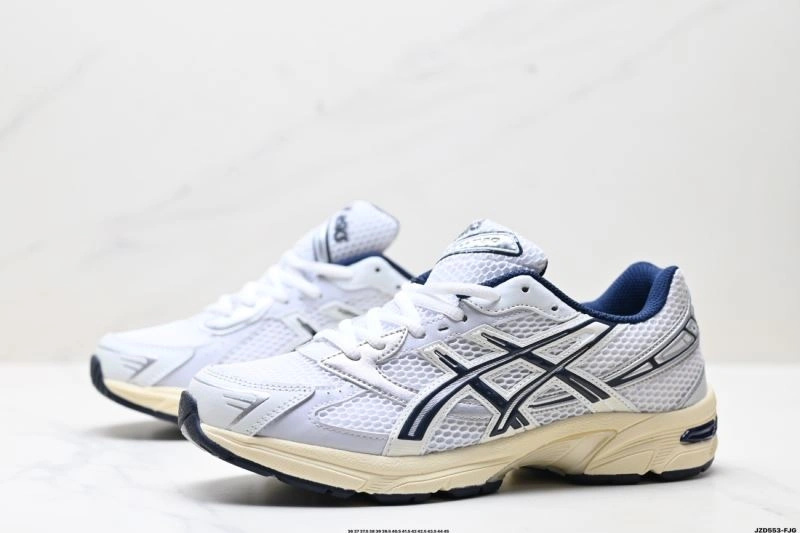 Lightweight Asics Shoes 2664