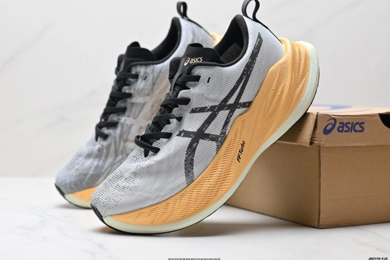 Asics Shoes HighPerformance 2632