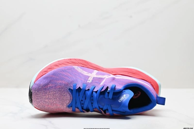 Functional Asics Shoes 2631