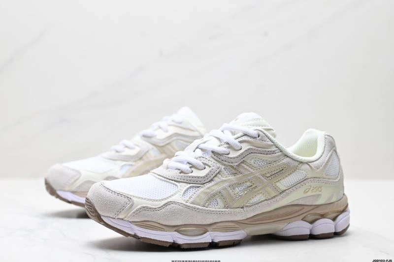 Contemporary Asics Shoes 2629