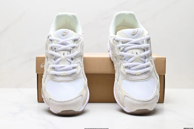 Contemporary Asics Shoes 2629