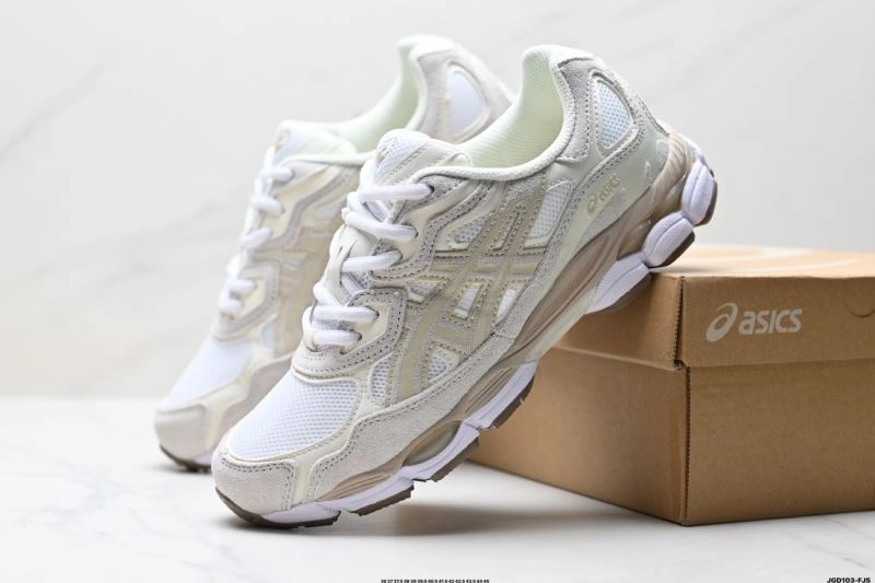 Contemporary Asics Shoes 2629