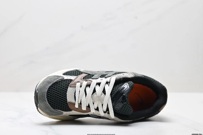 Sporty Asics Shoes 2637