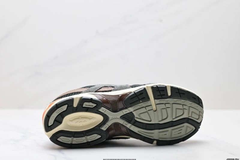 Sporty Asics Shoes 2637