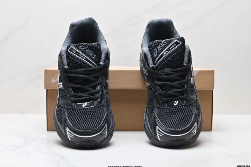 Flexible Asics Shoes 2623