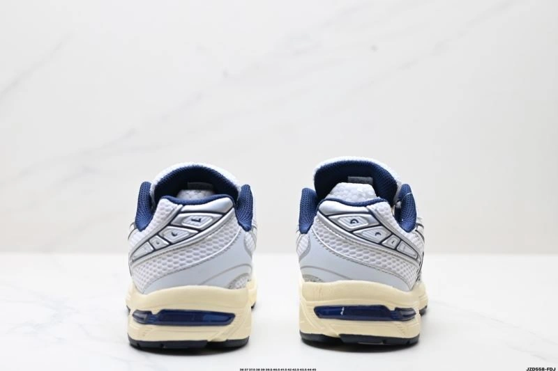 Minimalist Asics Shoes 2621