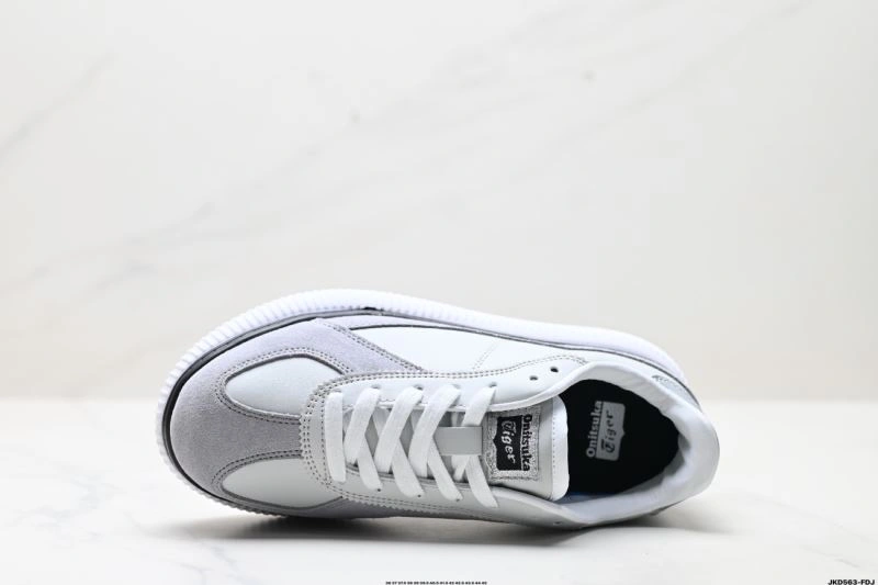 Asics Shoes Cozy 2619