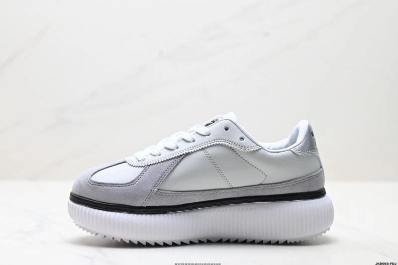 Asics Shoes Cozy 2619
