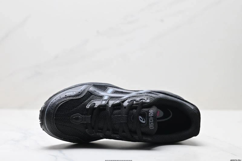 Lightweight Asics Shoes 2603