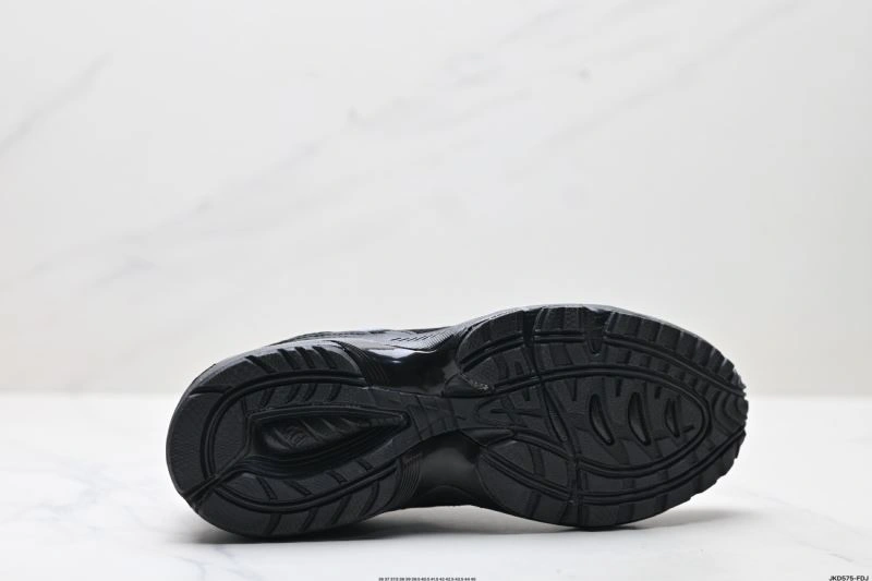 Lightweight Asics Shoes 2603