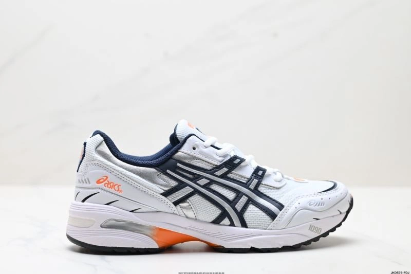 Thermal Asics Shoes 2605
