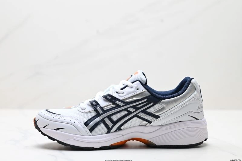 Thermal Asics Shoes 2605