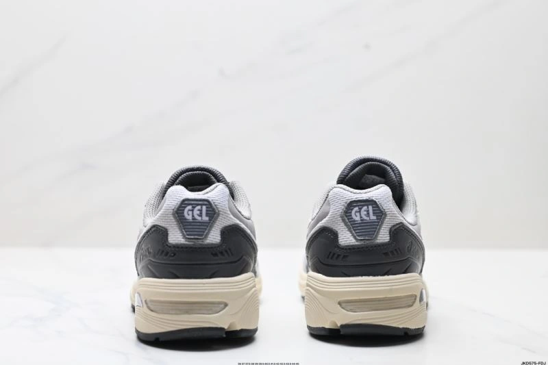 Asics Shoes NewStyle 2599