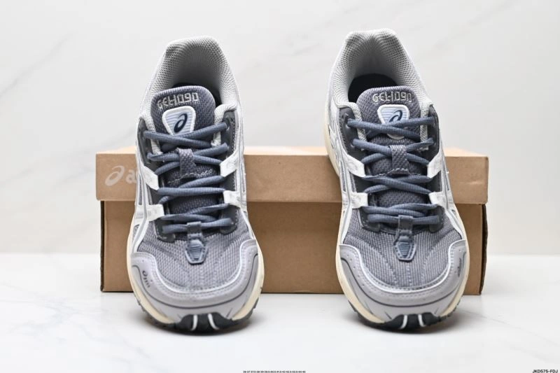 Asics Shoes NewStyle 2599