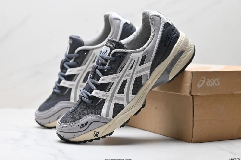 Asics Shoes NewStyle 2599