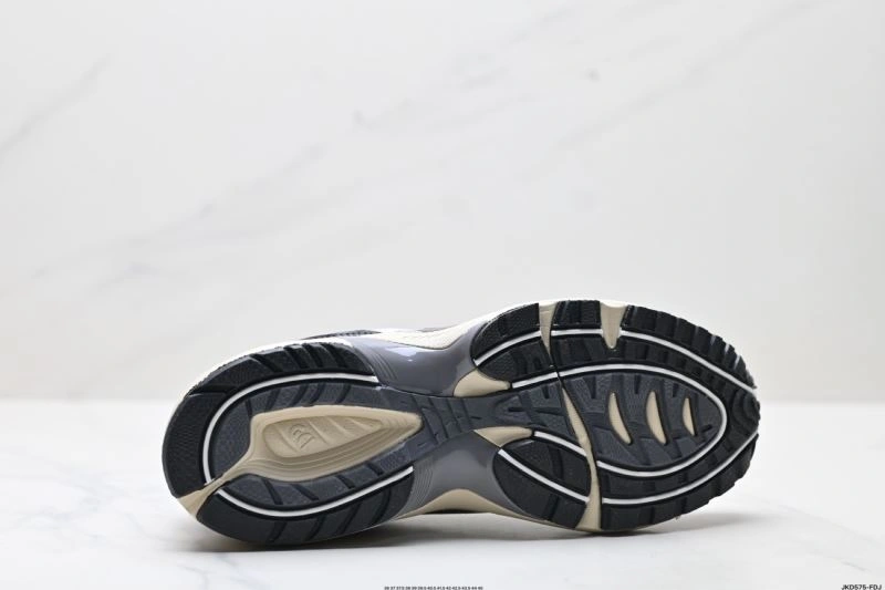 Asics Shoes NewStyle 2599