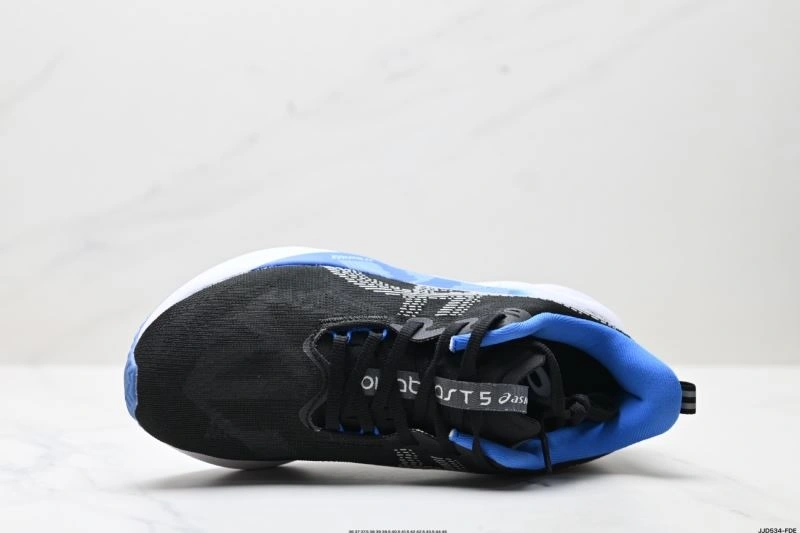 Sustainable Asics Shoes 2609