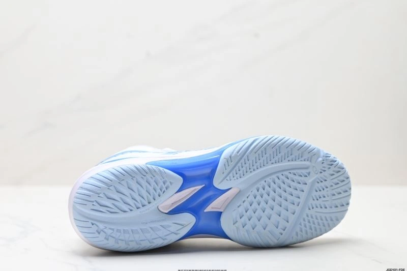 Fashionable Asics Shoes 2589