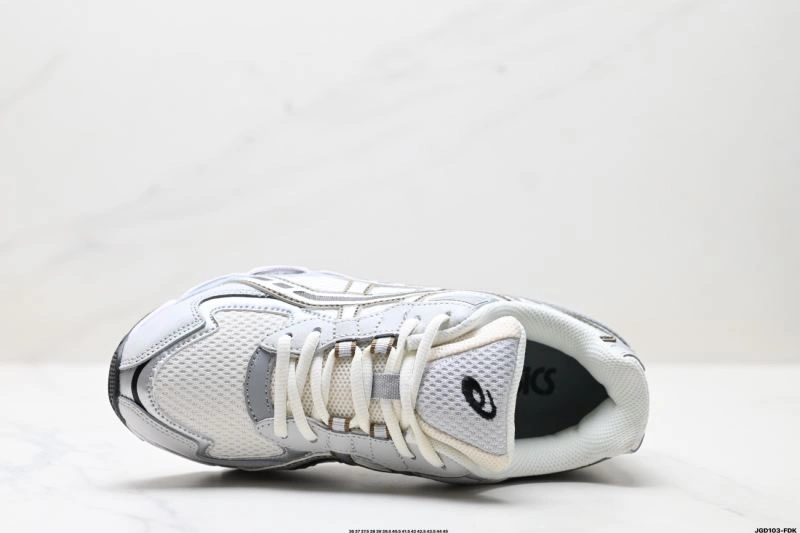 Asics Shoes WaterResistant 2592