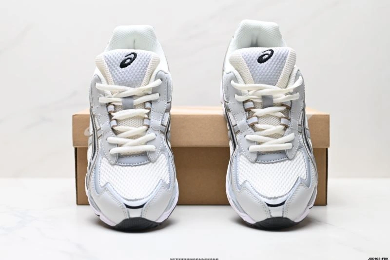 Asics Shoes WaterResistant 2592