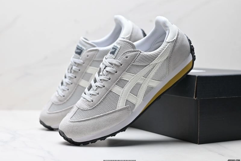 QuickDry Asics Shoes 2584