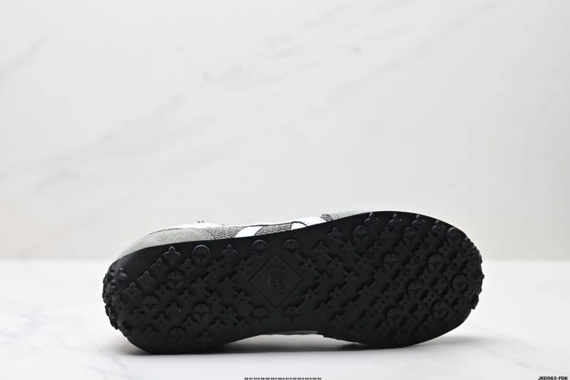 Asics Shoes ZeroBulk 2585