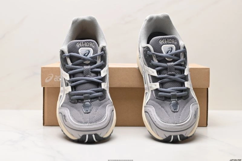 Asics Shoes MultiPurpose 2581