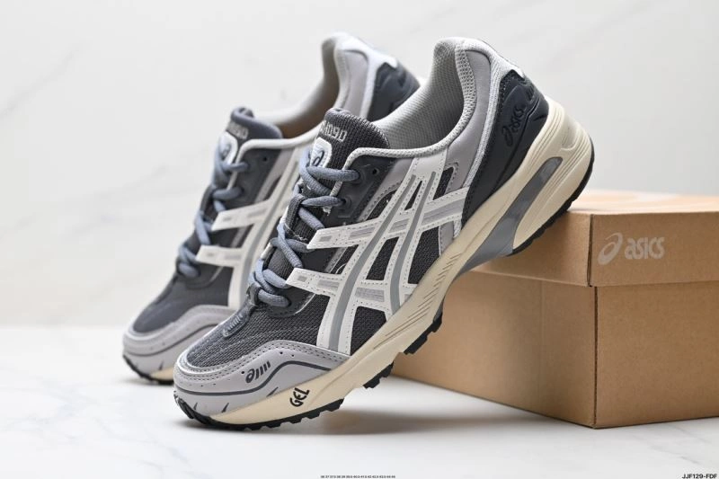 Asics Shoes MultiPurpose 2581