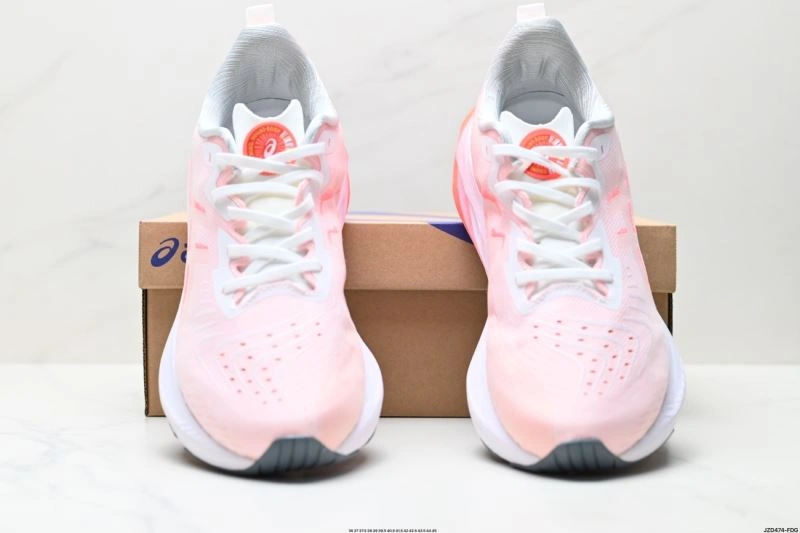 Asics Shoes WellDesigned 2571