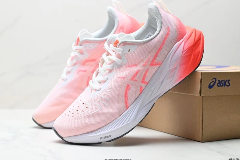 Asics Shoes WellDesigned 2571