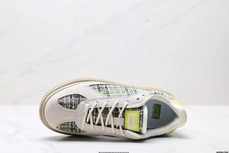 Asics Shoes Chic 2633