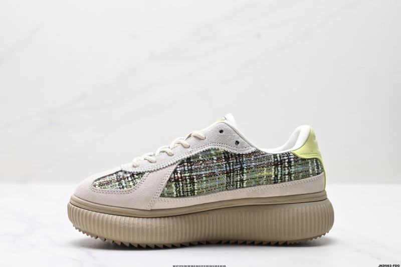 Asics Shoes Chic 2633