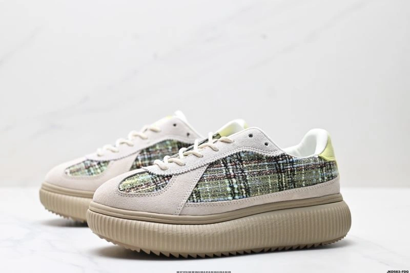 Asics Shoes Chic 2633