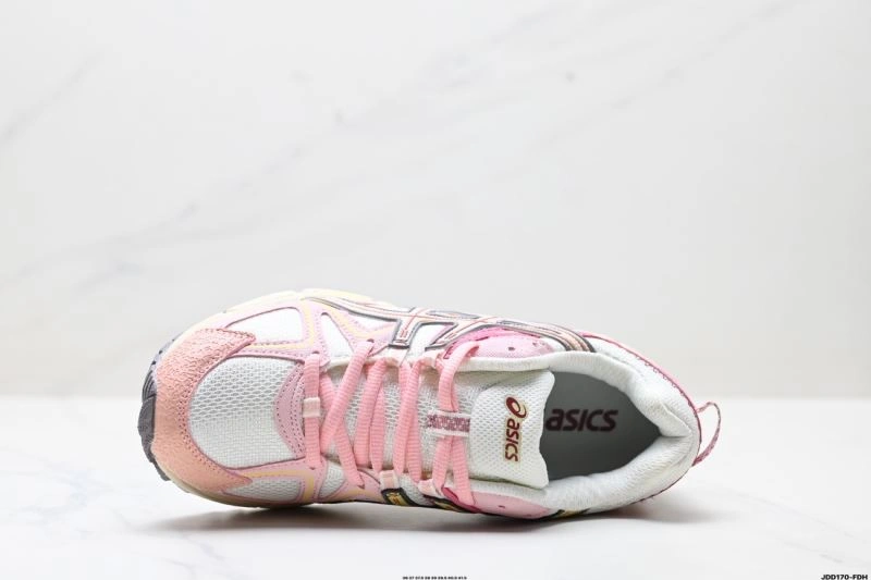Versatile Asics Shoes 2572