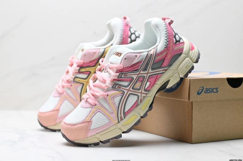 Versatile Asics Shoes 2572