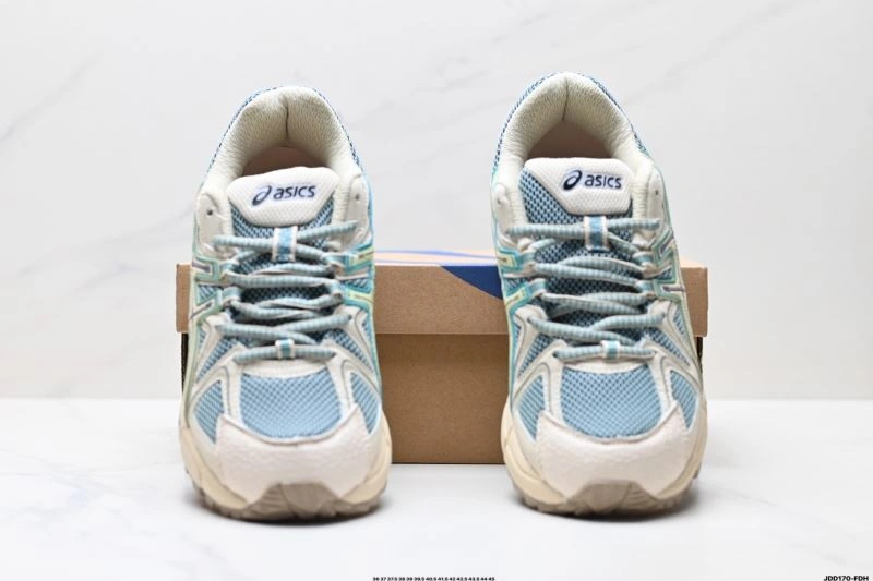 Contemporary Asics Shoes 2556