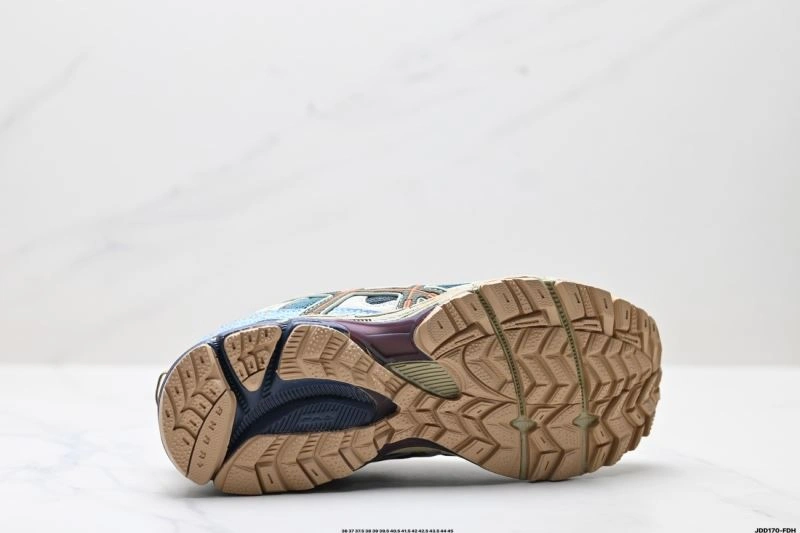 Effortless Asics Shoes 2555