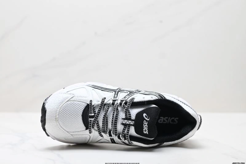 Flexible Asics Shoes 2569