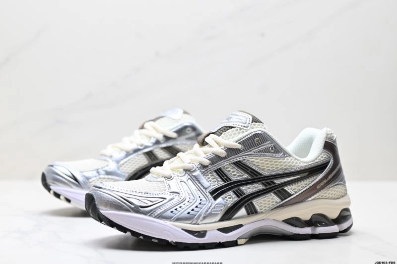 Cozy Asics Shoes 2549